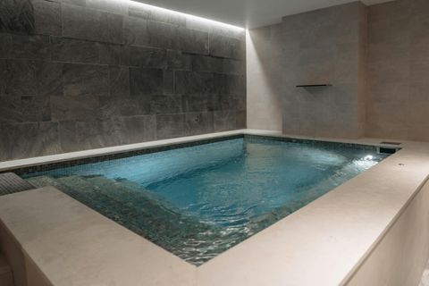 Indoor hot tub